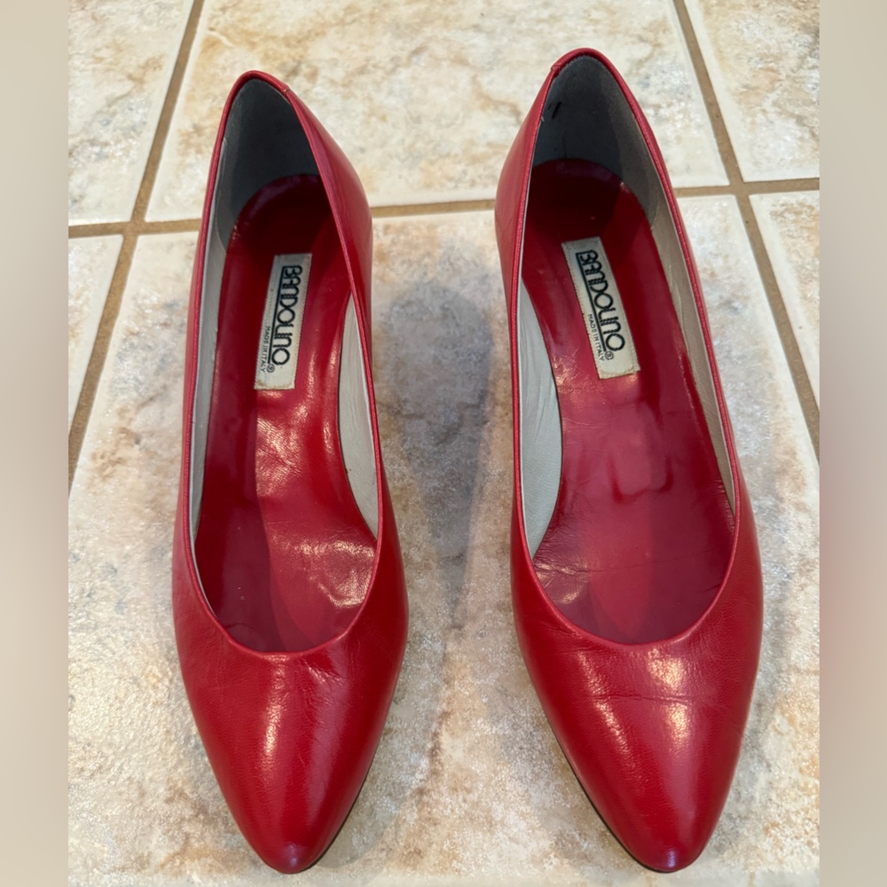 Bandolino Kitten Heel Pumps Shoes Red Women’s 8M